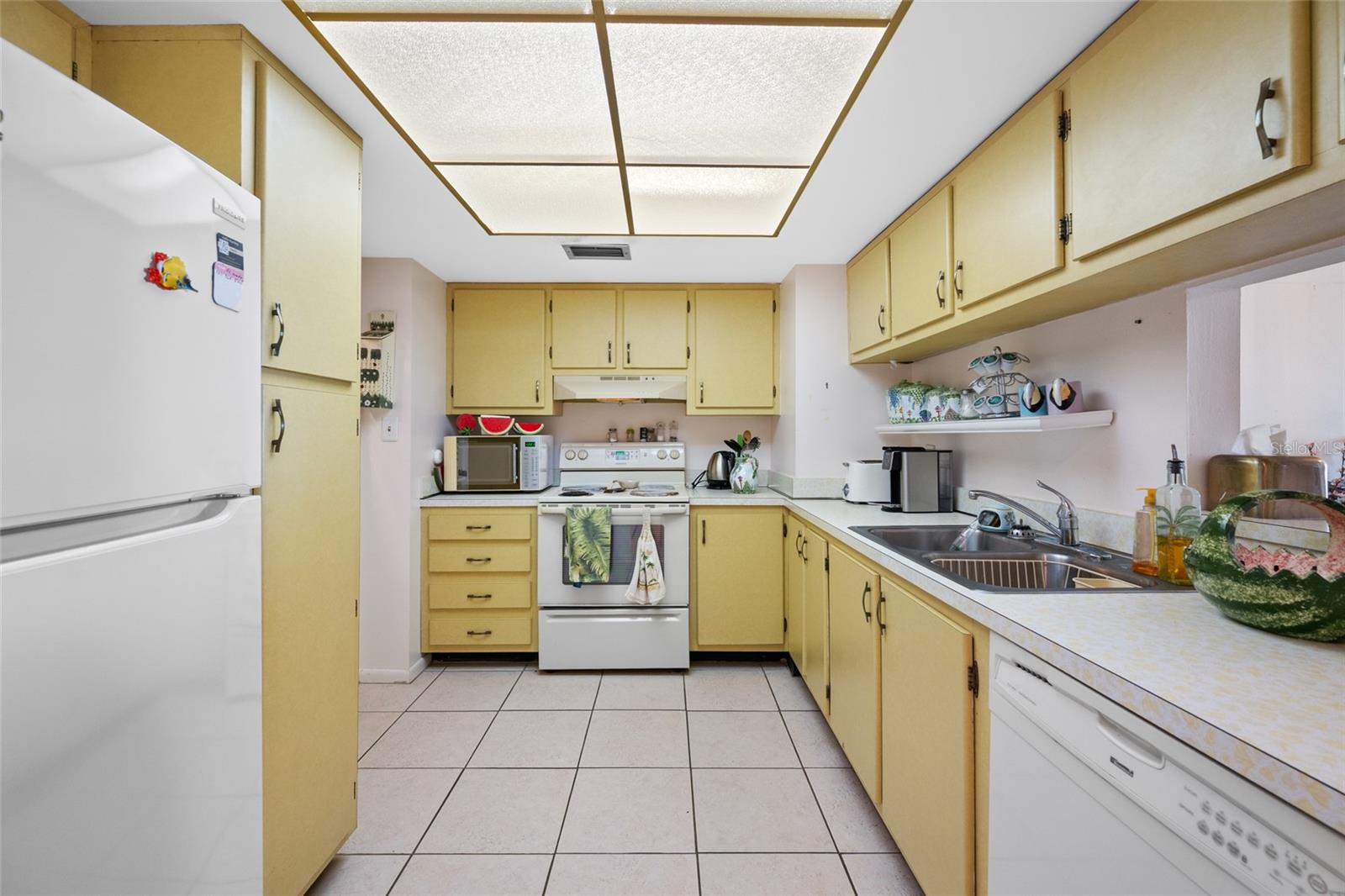 285 107TH AVE #306, TREASURE ISLAND, FL, 33706