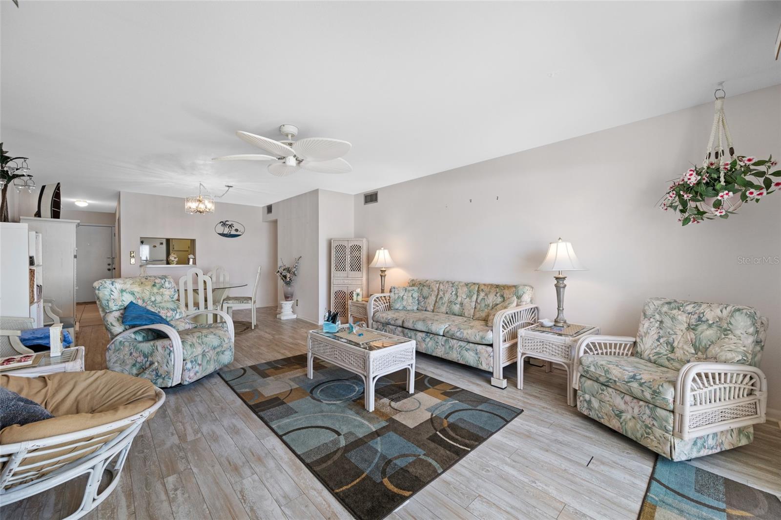 285 107TH AVE #306, TREASURE ISLAND, FL, 33706