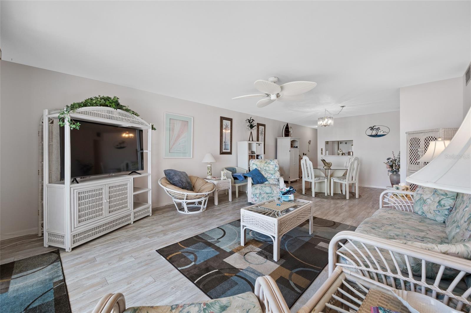 285 107TH AVE #306, TREASURE ISLAND, FL, 33706