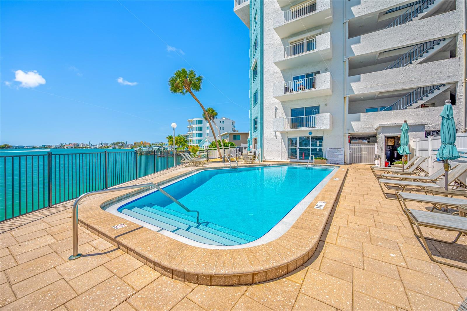 285 107TH AVE #306, TREASURE ISLAND, FL, 33706