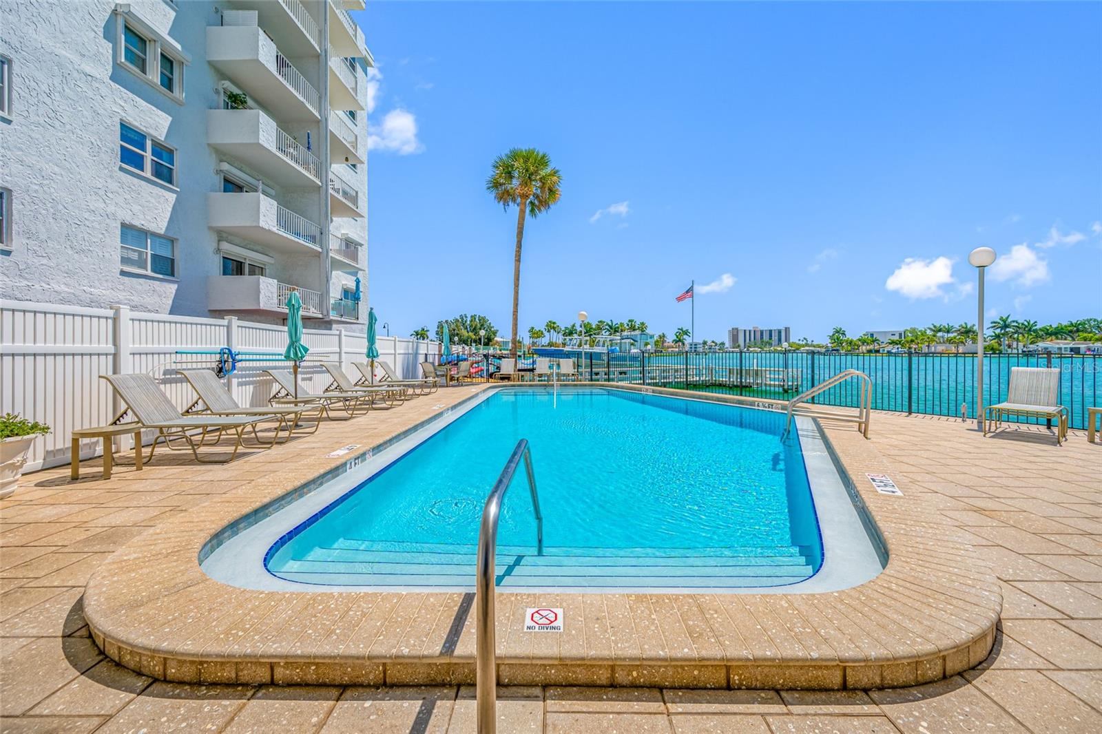 285 107TH AVE #306, TREASURE ISLAND, FL, 33706