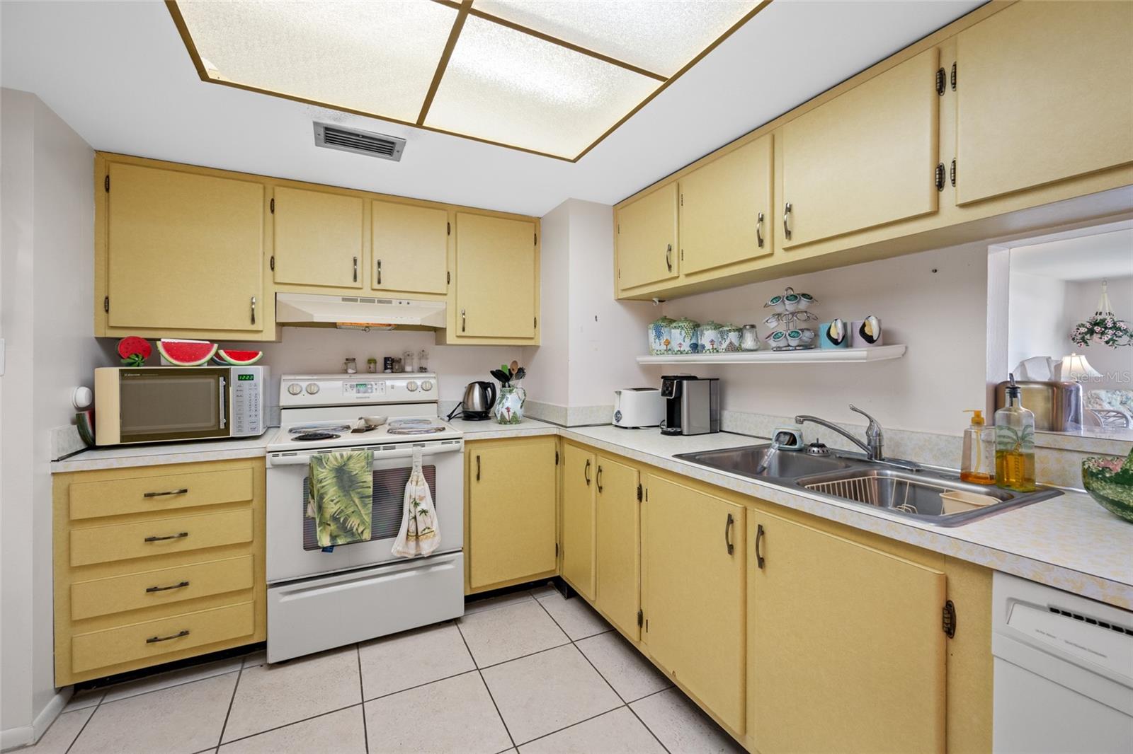 285 107TH AVE #306, TREASURE ISLAND, FL, 33706