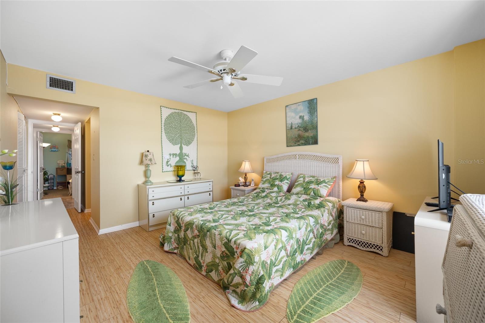 285 107TH AVE #306, TREASURE ISLAND, FL, 33706