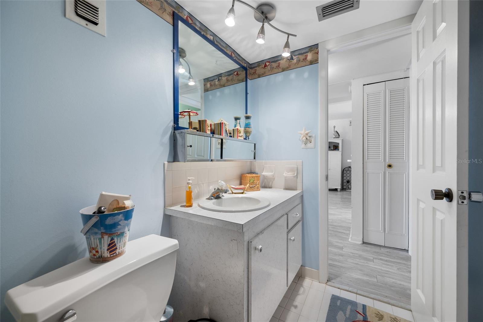 285 107TH AVE #306, TREASURE ISLAND, FL, 33706