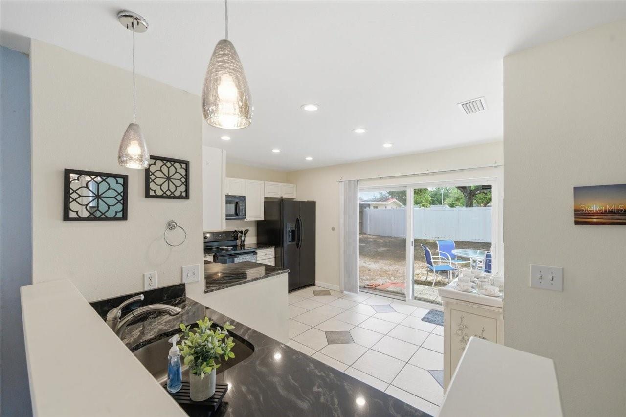 12291 MALLORY DR, LARGO, FL, 33774