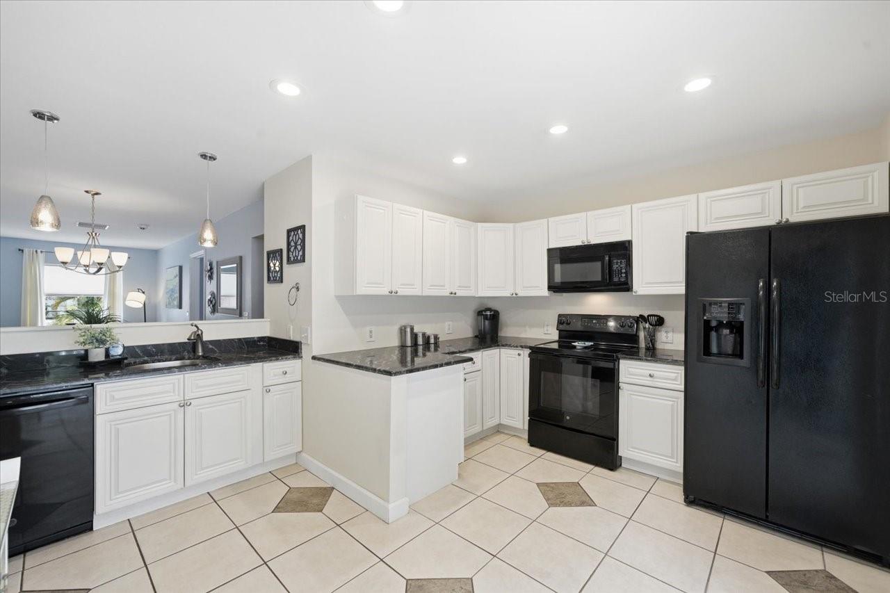 12291 MALLORY DR, LARGO, FL, 33774