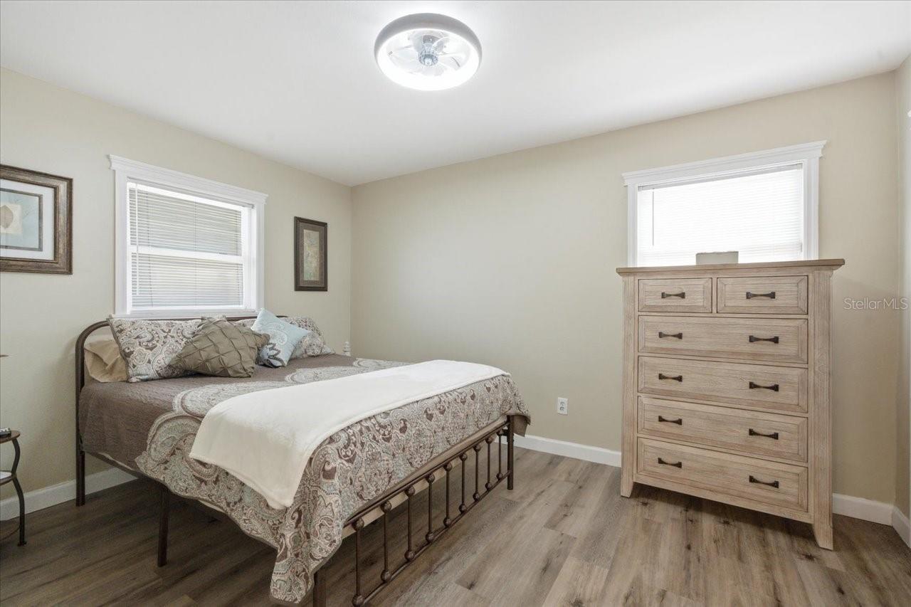 12291 MALLORY DR, LARGO, FL, 33774