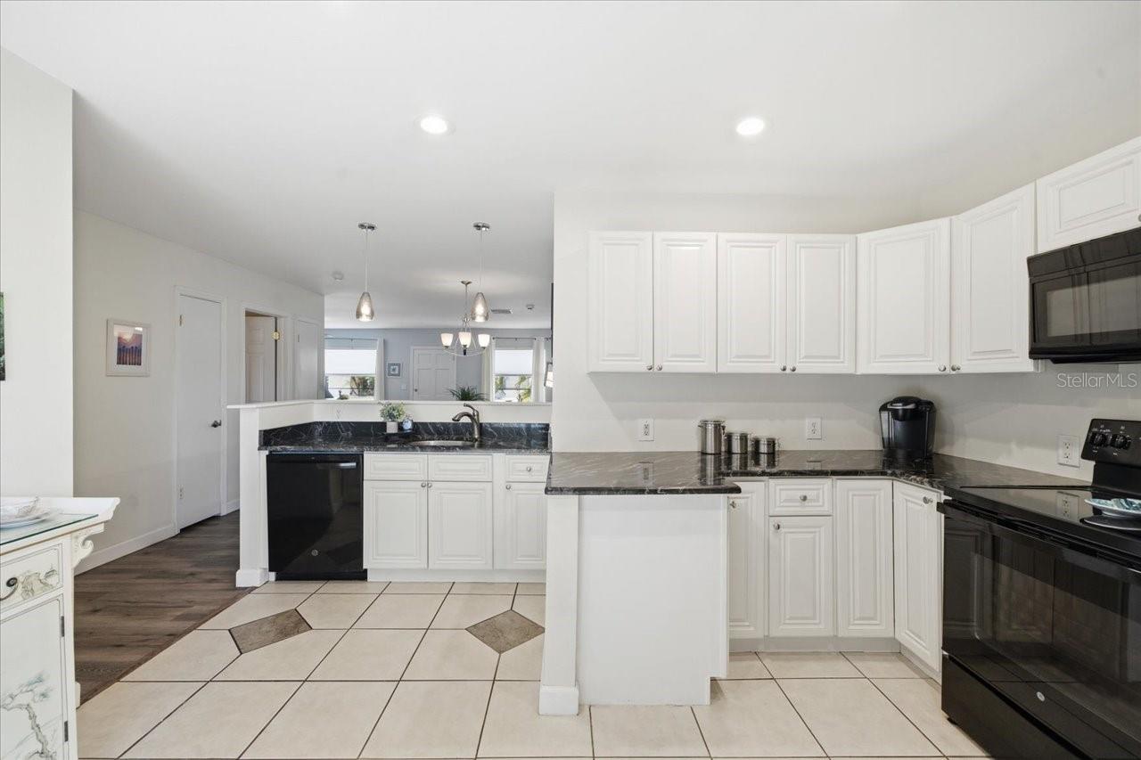 12291 MALLORY DR, LARGO, FL, 33774