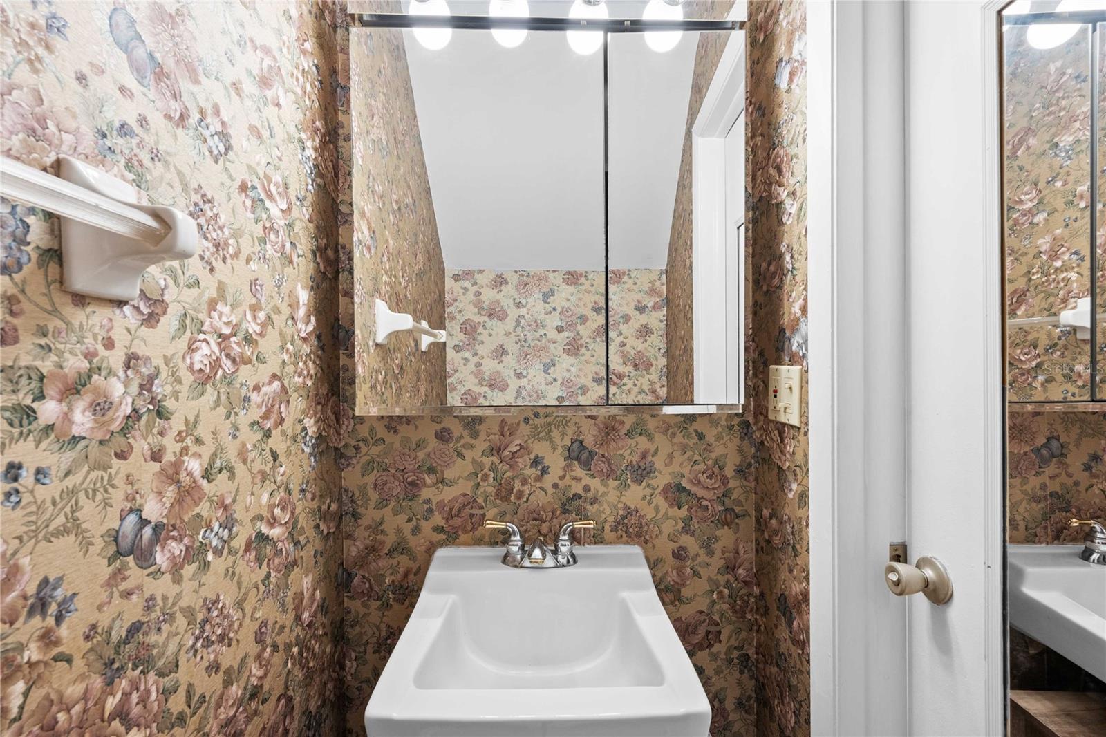 7635 DELEON CT, TAMPA, FL, 33615