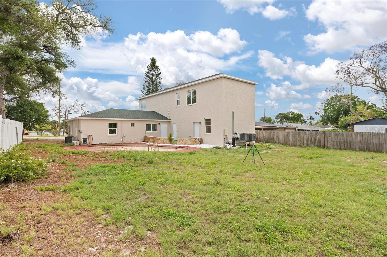 743 BAYSHORE DR, TARPON SPRINGS, FL, 34689