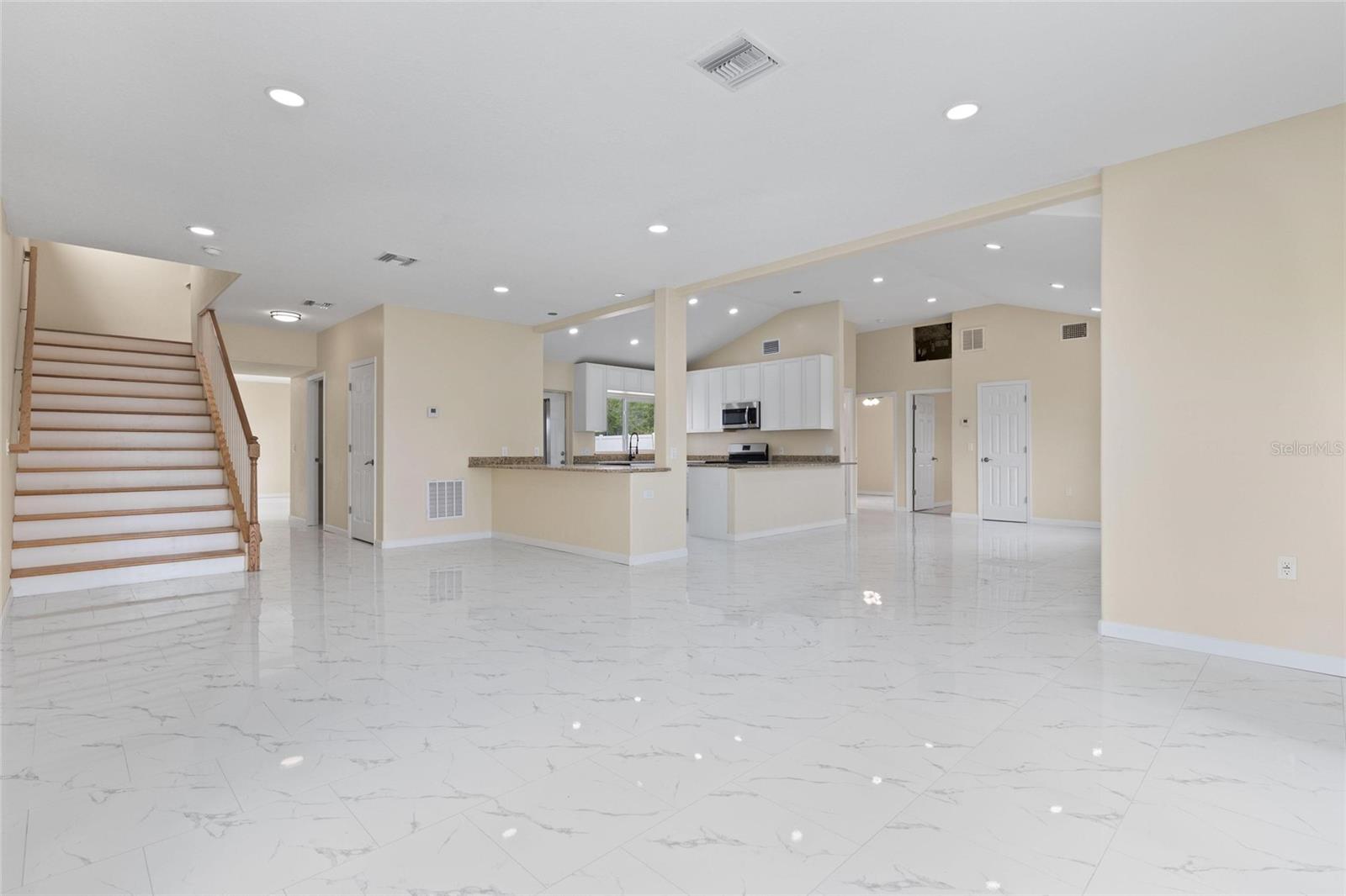 743 BAYSHORE DR, TARPON SPRINGS, FL, 34689