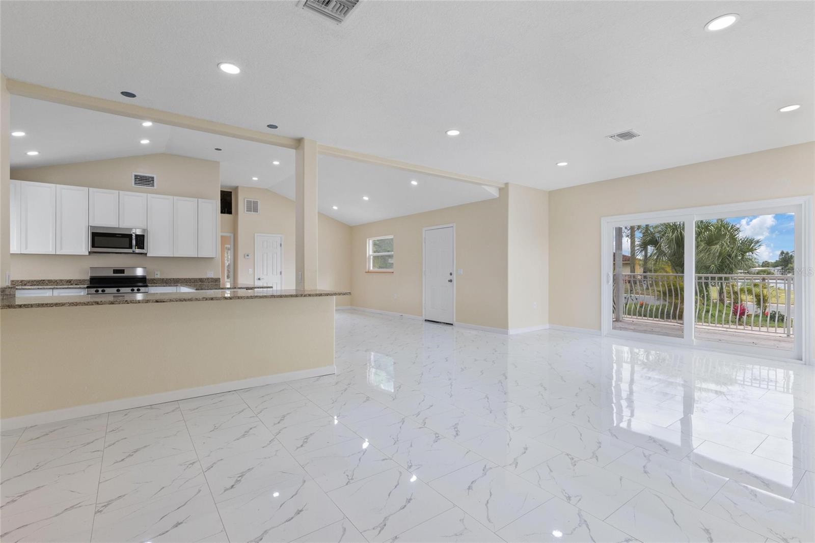 743 BAYSHORE DR, TARPON SPRINGS, FL, 34689