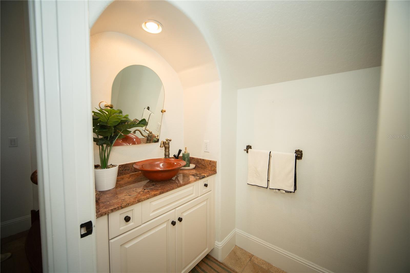 719 EASTLAWN DR, KISSIMMEE, FL, 34747