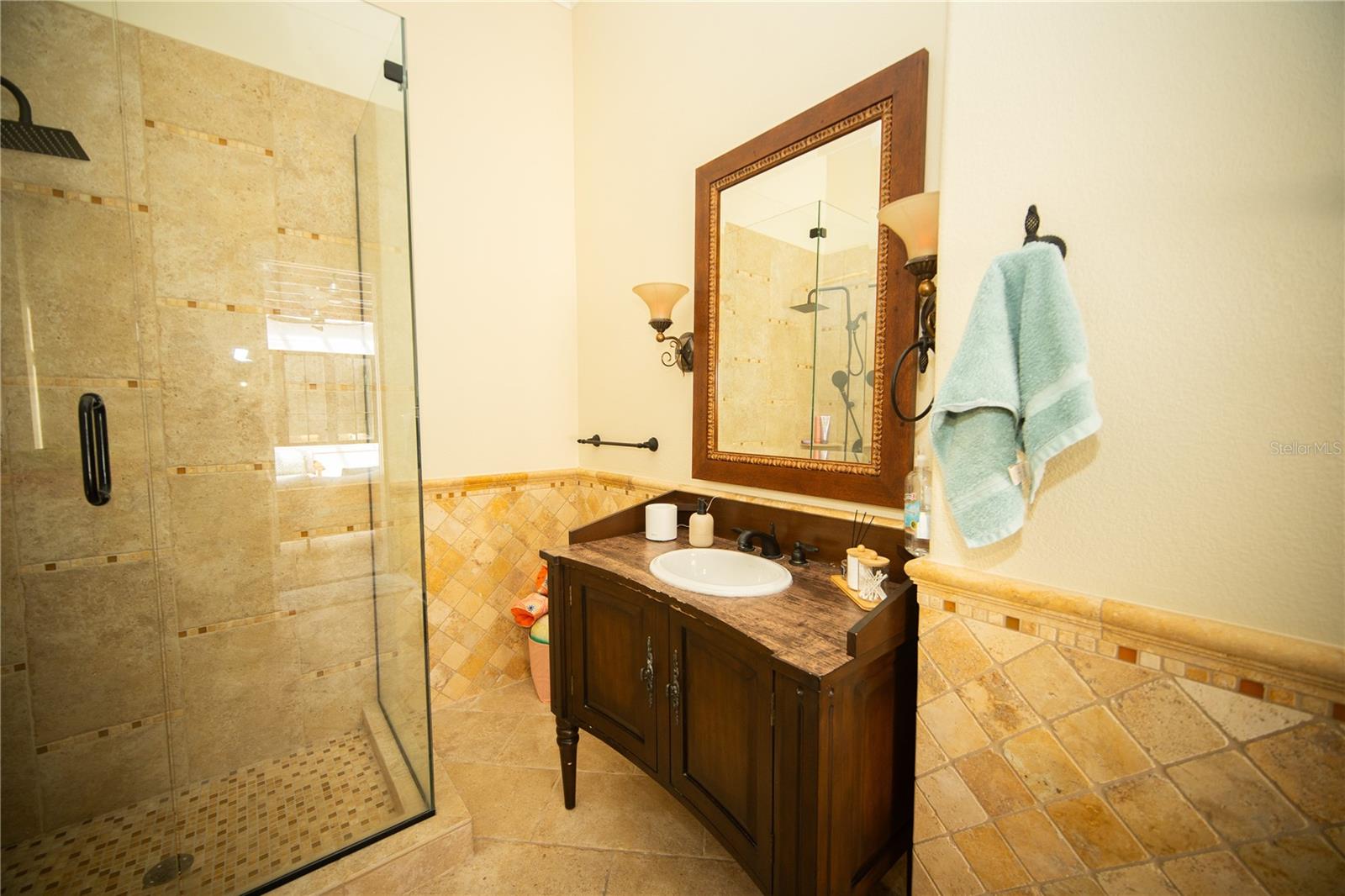 719 EASTLAWN DR, KISSIMMEE, FL, 34747