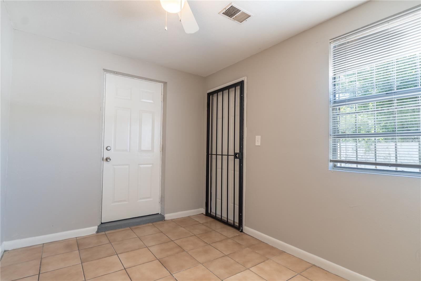 9304 N ELMER ST, TAMPA, FL, 33612