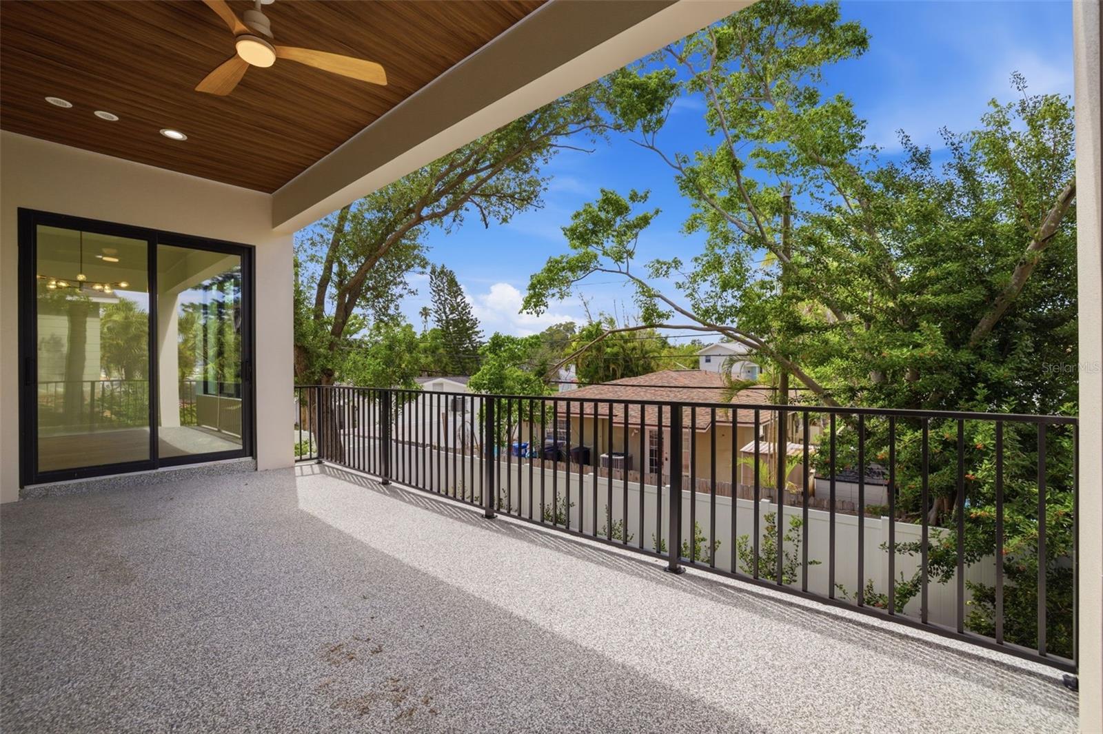 1943 SHORE ACRES BLVD NE, ST PETERSBURG, FL, 33703