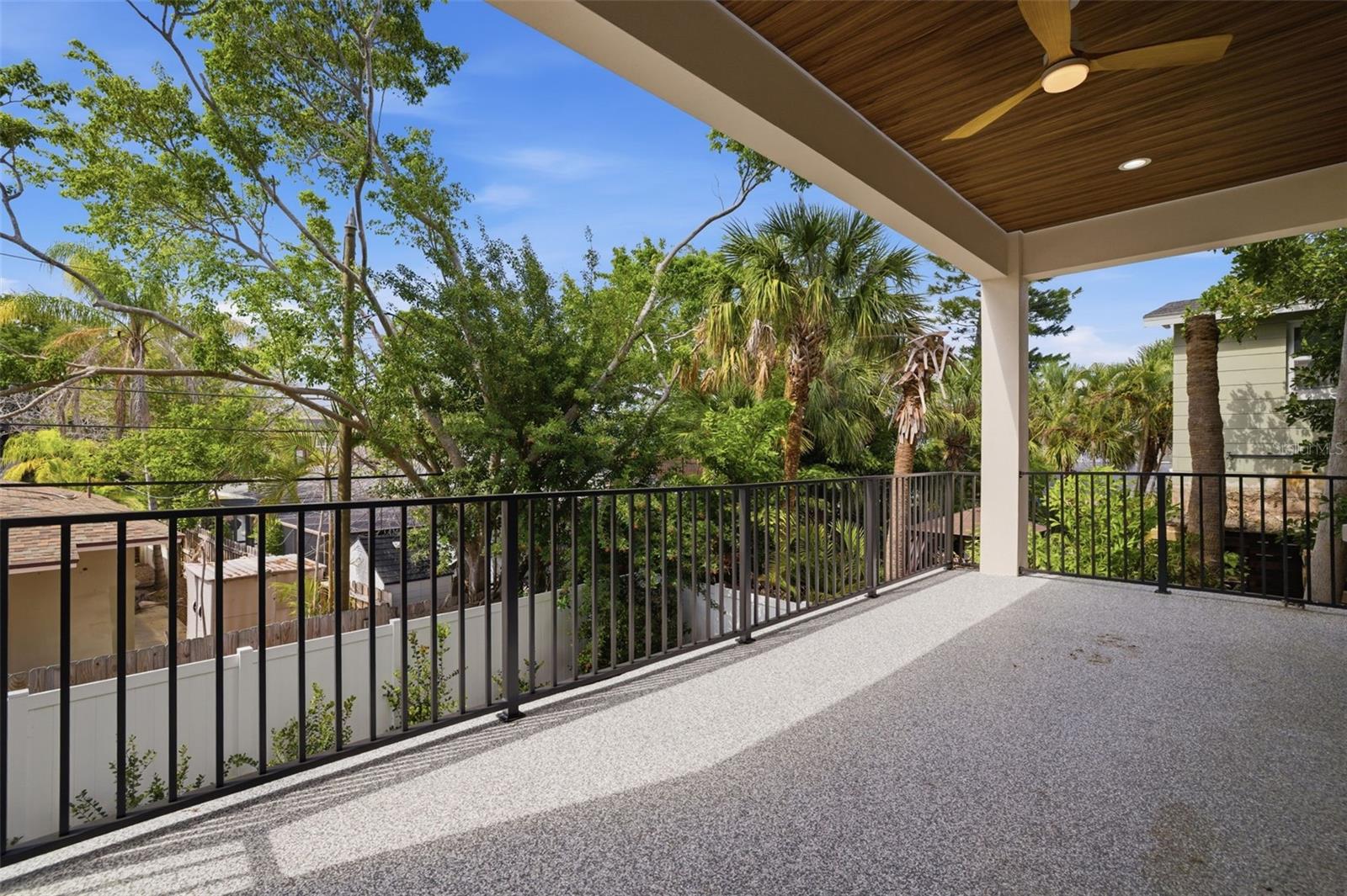 1943 SHORE ACRES BLVD NE, ST PETERSBURG, FL, 33703