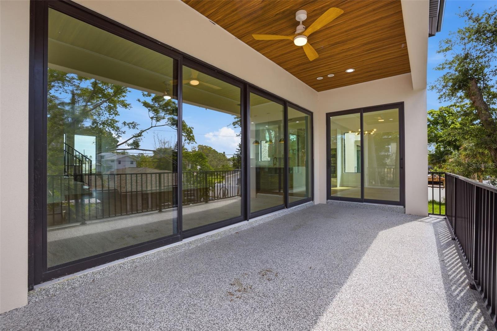 1943 SHORE ACRES BLVD NE, ST PETERSBURG, FL, 33703