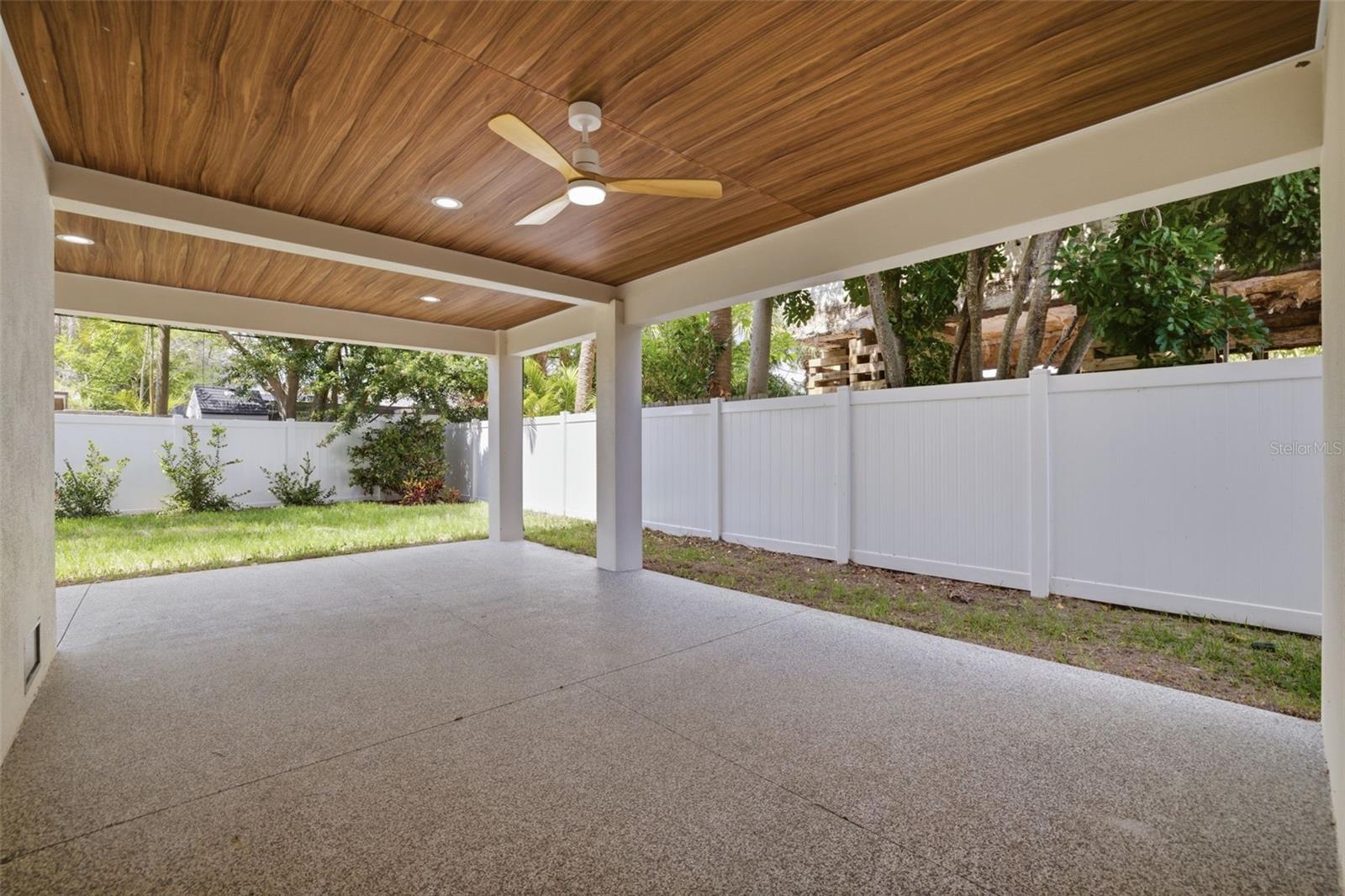 1943 SHORE ACRES BLVD NE, ST PETERSBURG, FL, 33703