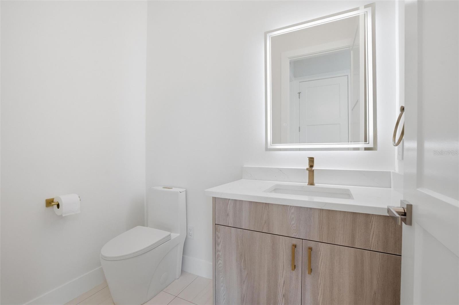 1943 SHORE ACRES BLVD NE, ST PETERSBURG, FL, 33703