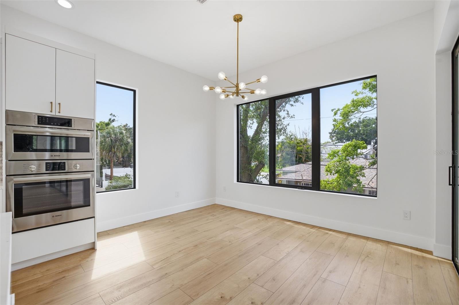 1943 SHORE ACRES BLVD NE, ST PETERSBURG, FL, 33703