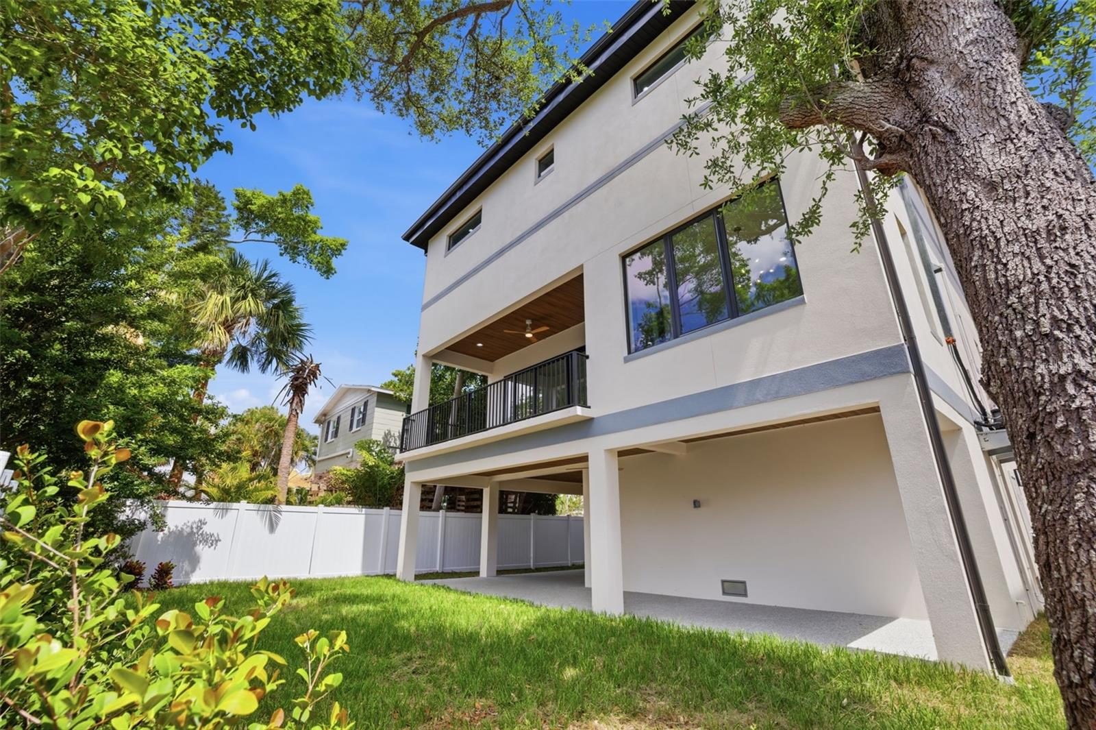 1943 SHORE ACRES BLVD NE, ST PETERSBURG, FL, 33703