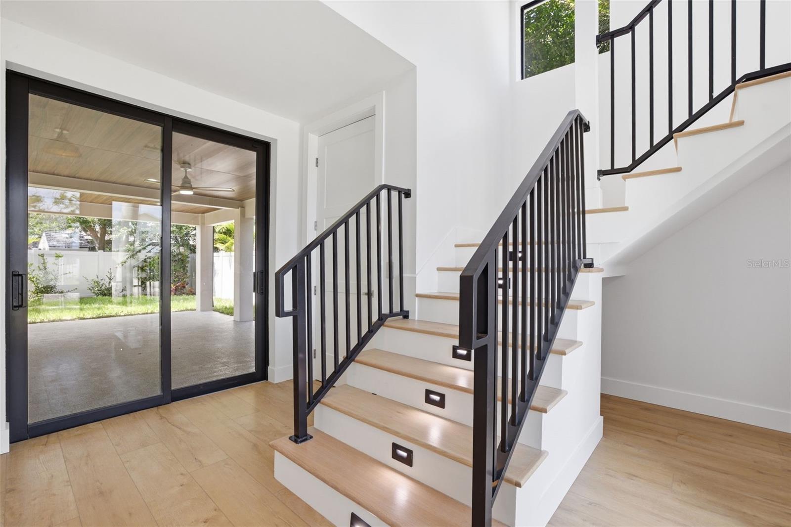 1943 SHORE ACRES BLVD NE, ST PETERSBURG, FL, 33703