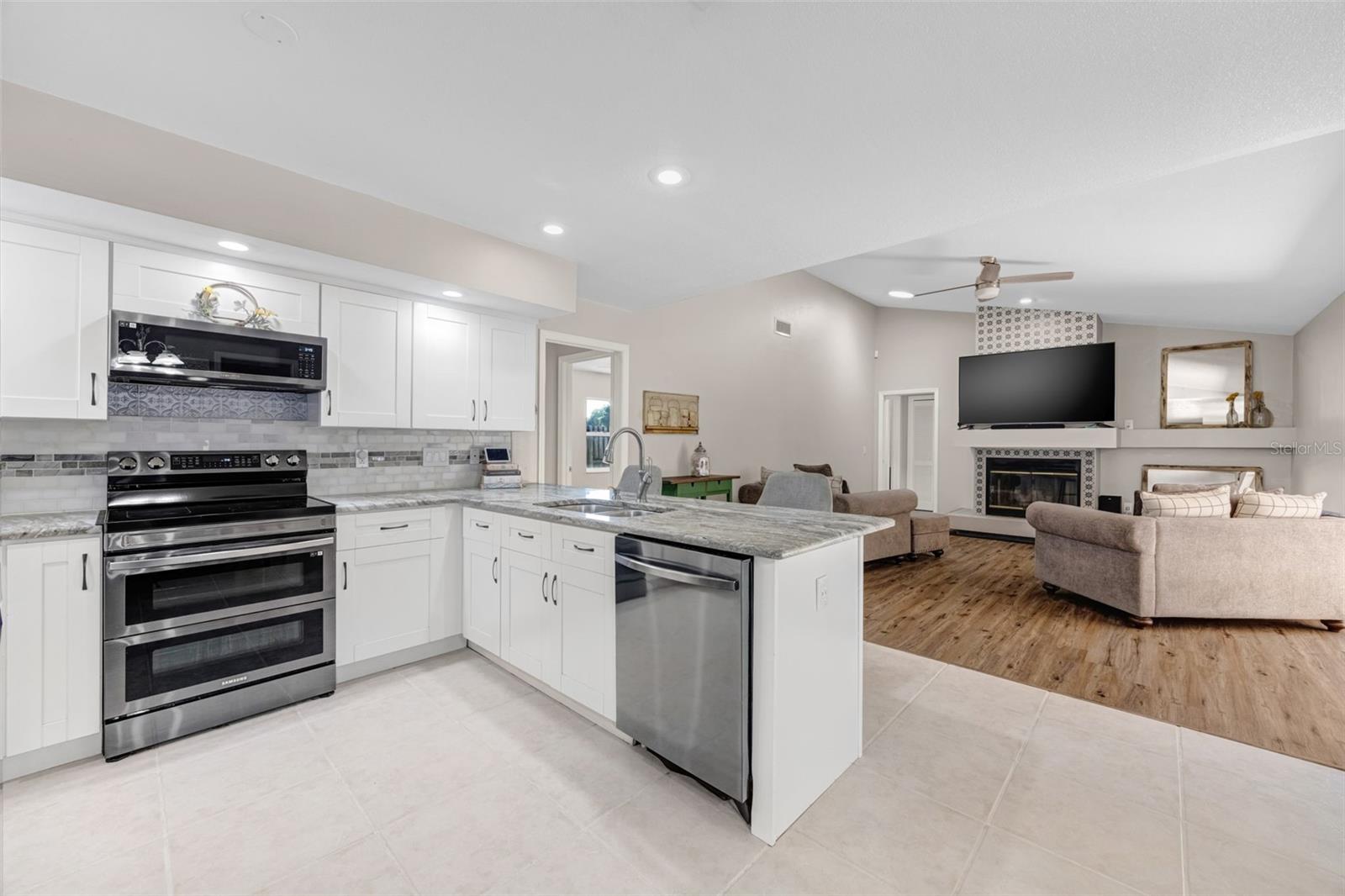 3006 SPRAWLING OAKS PL, VALRICO, FL, 33596