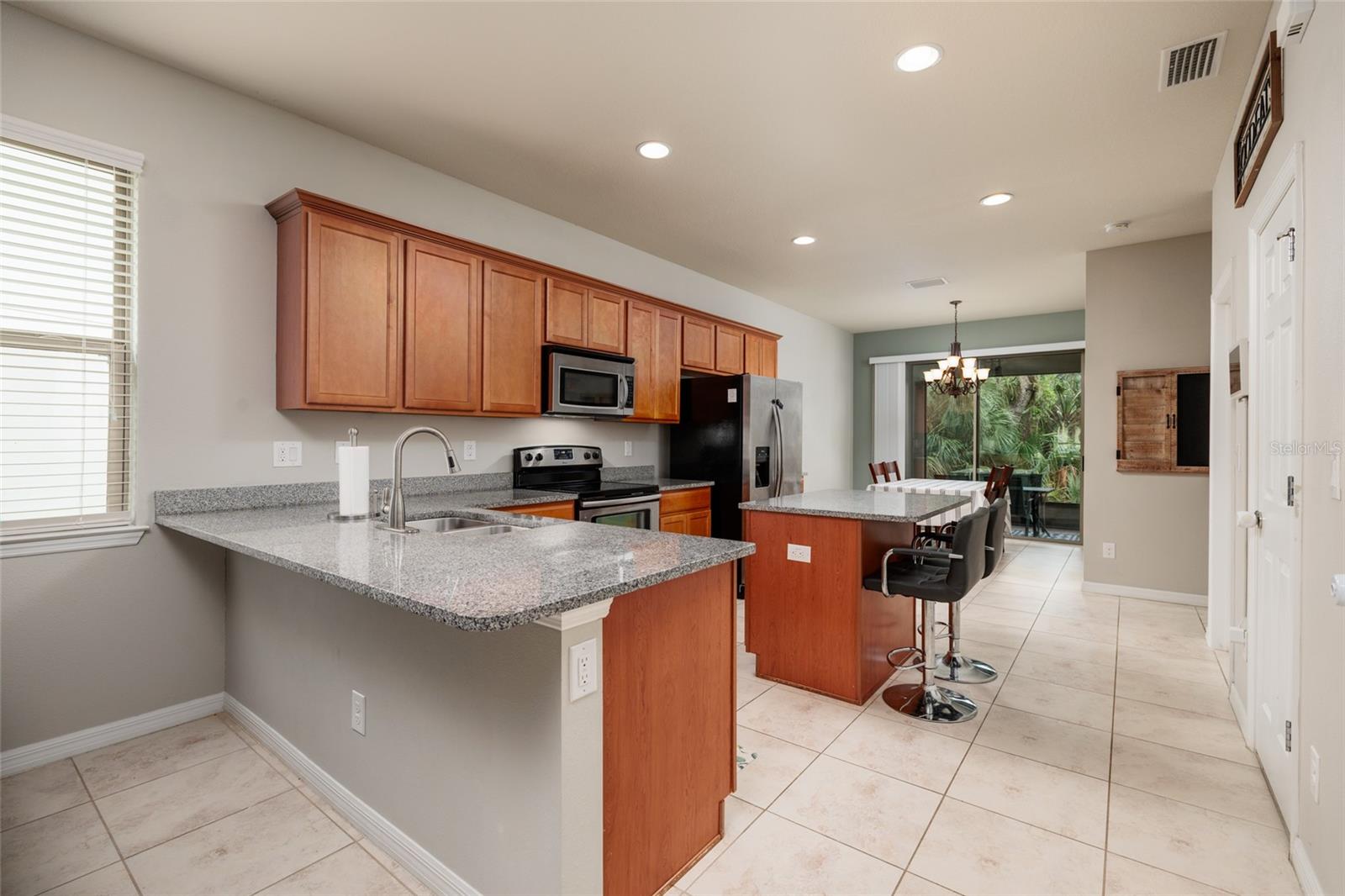 6408 YELLOW BUCKEYE DR, RIVERVIEW, FL, 33578