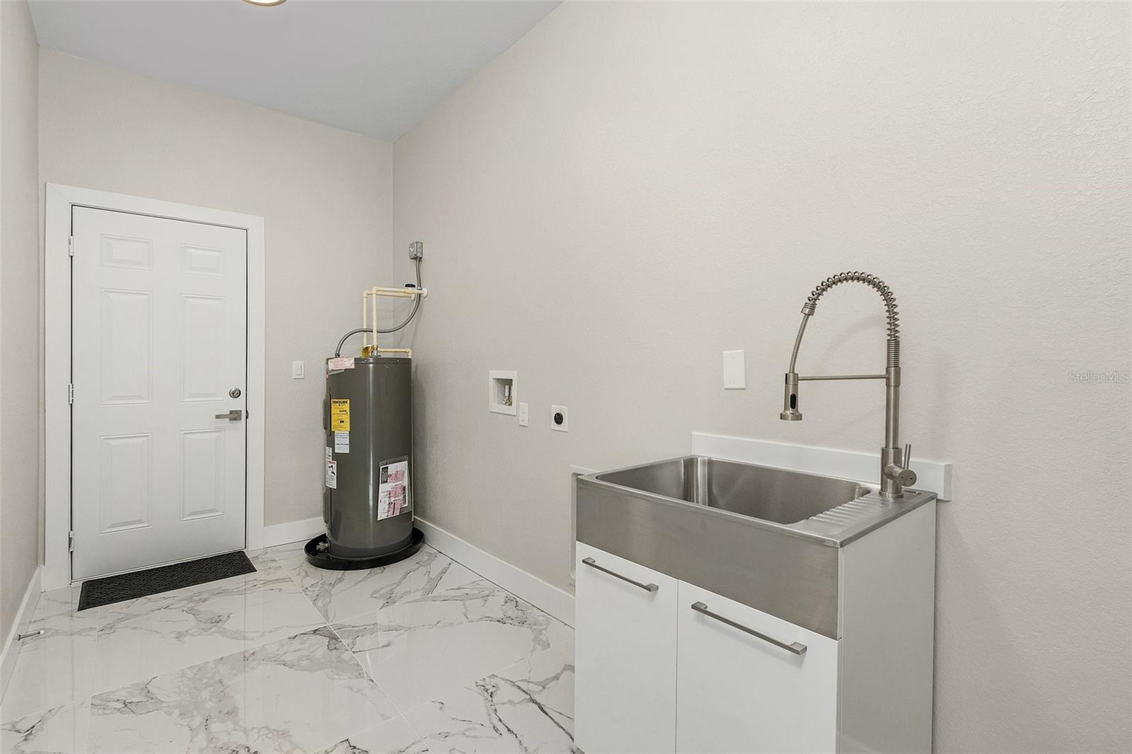 19053 WILTON AVE, PORT CHARLOTTE, FL, 33954