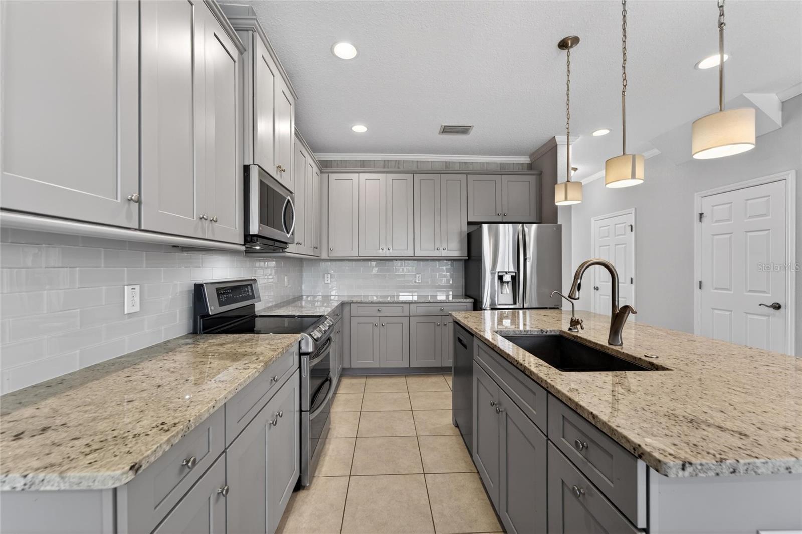 8108 MUDDY PINES PL, TAMPA, FL, 33635