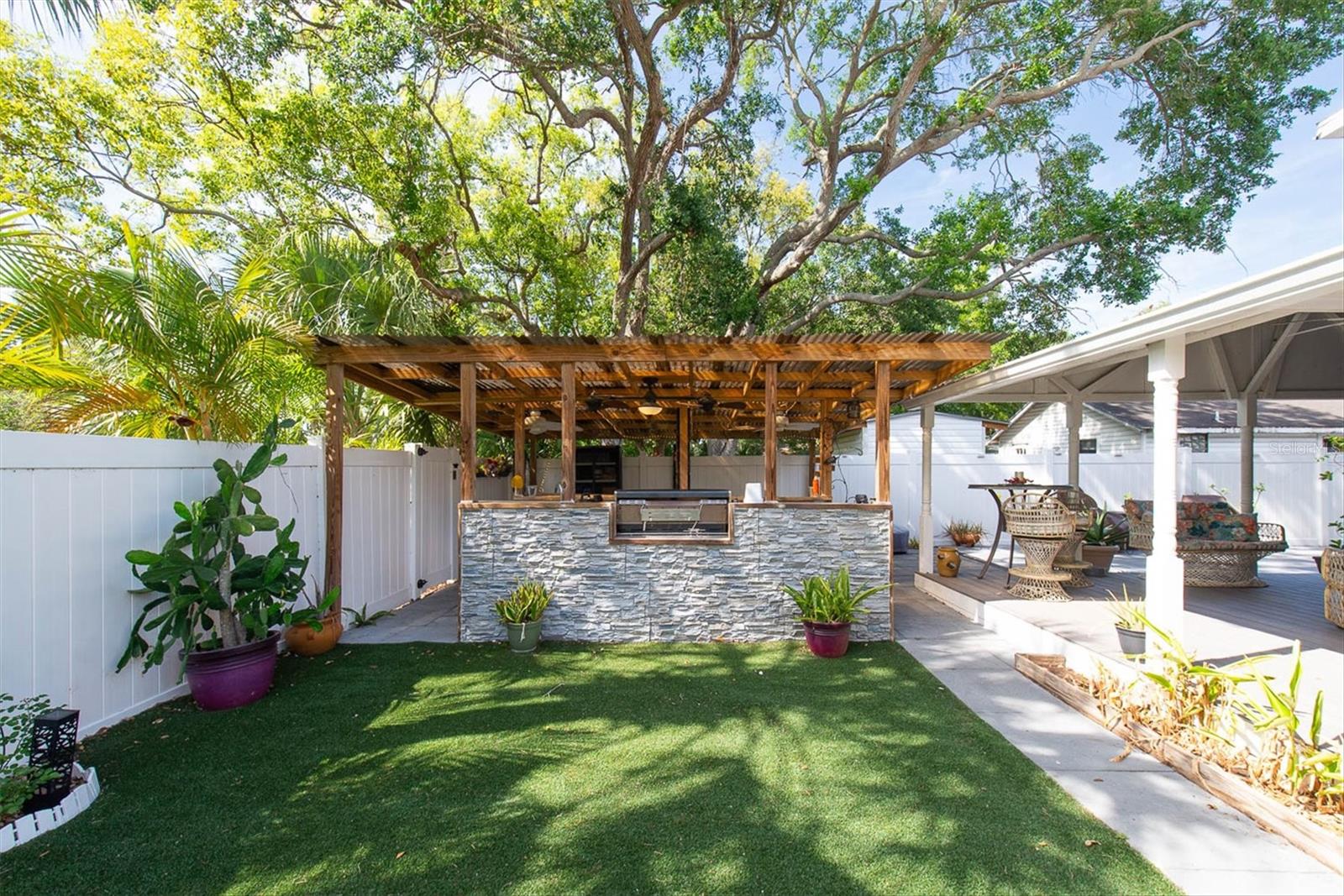 819 10TH ST SW, LARGO, FL, 33770