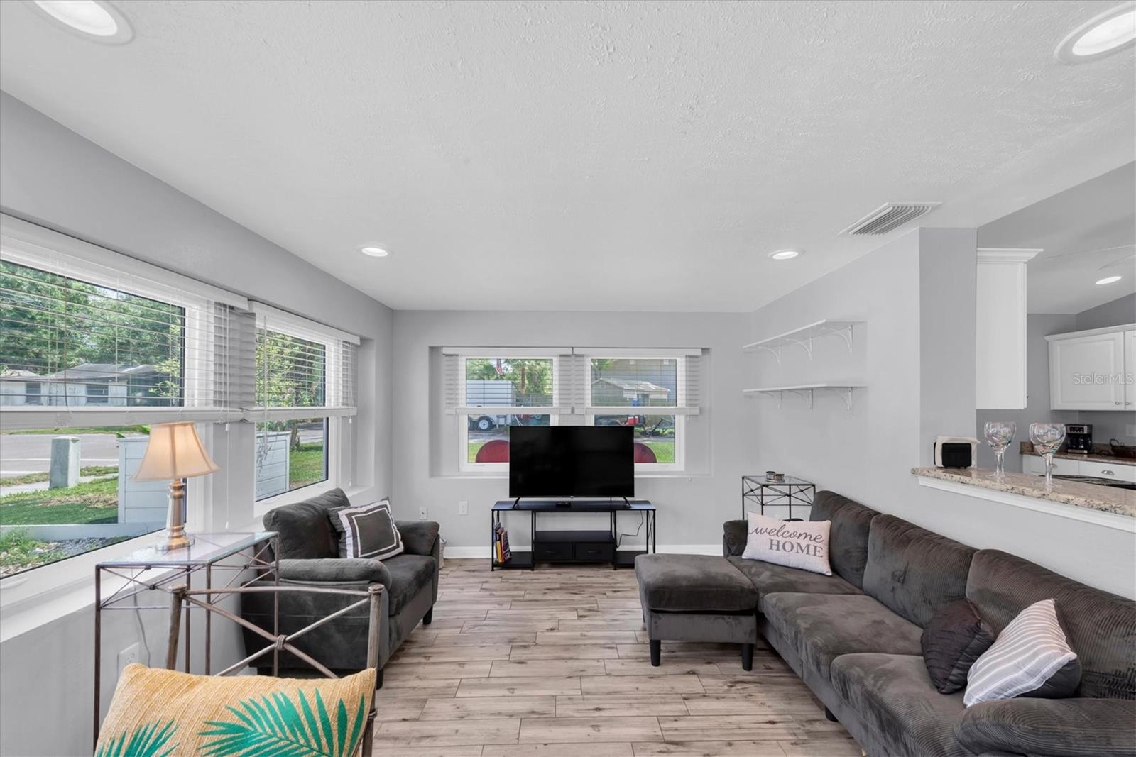 819 10TH ST SW, LARGO, FL, 33770