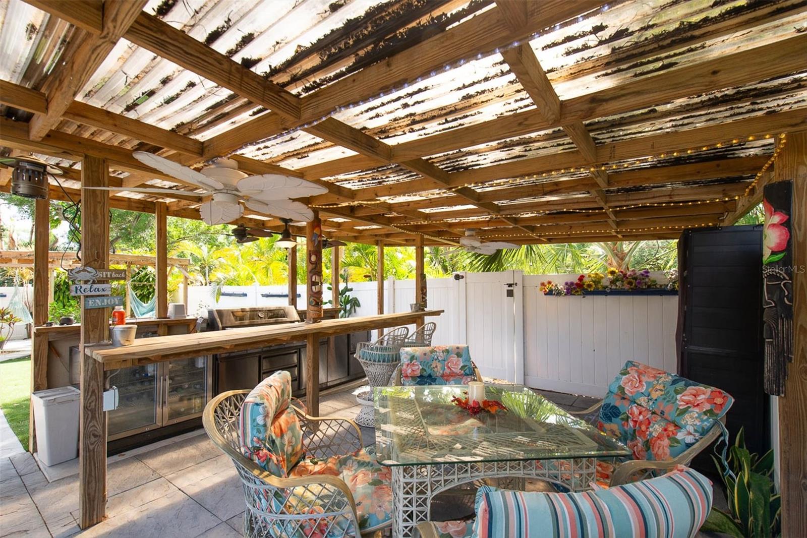 819 10TH ST SW, LARGO, FL, 33770