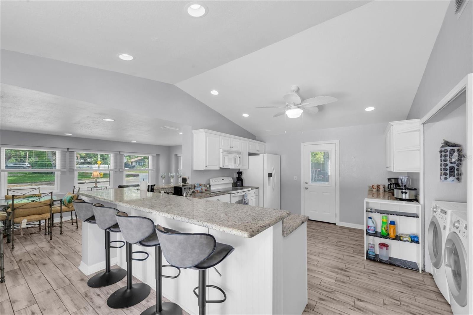 819 10TH ST SW, LARGO, FL, 33770