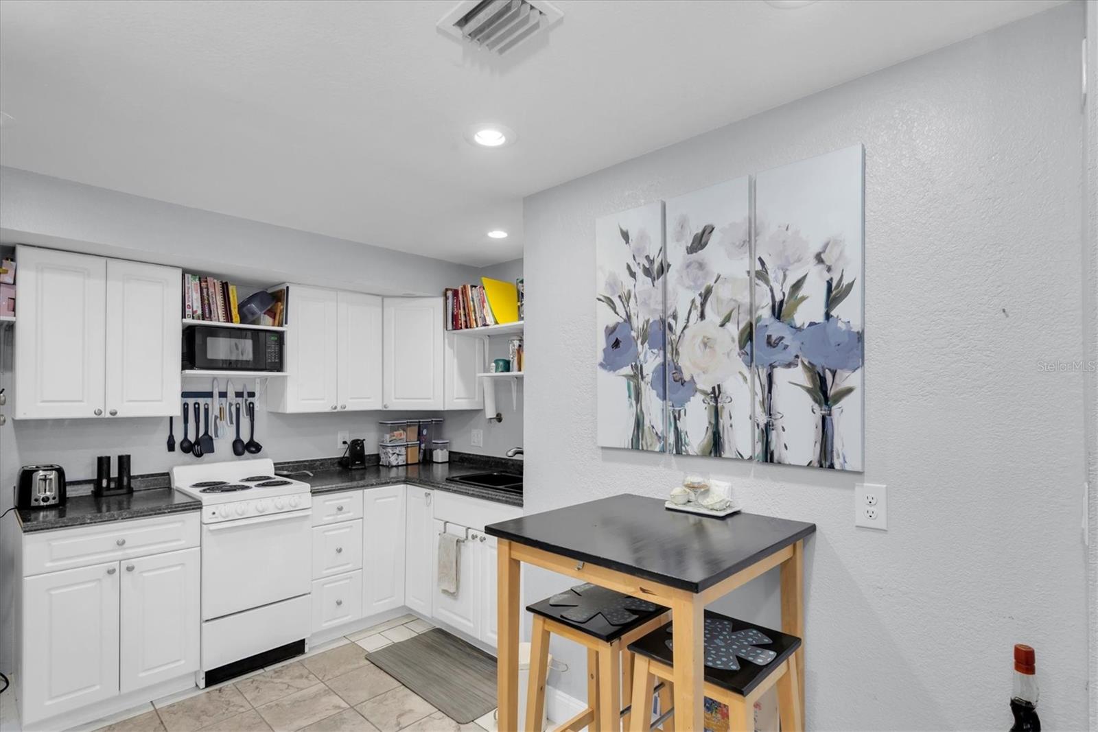 819 10TH ST SW, LARGO, FL, 33770