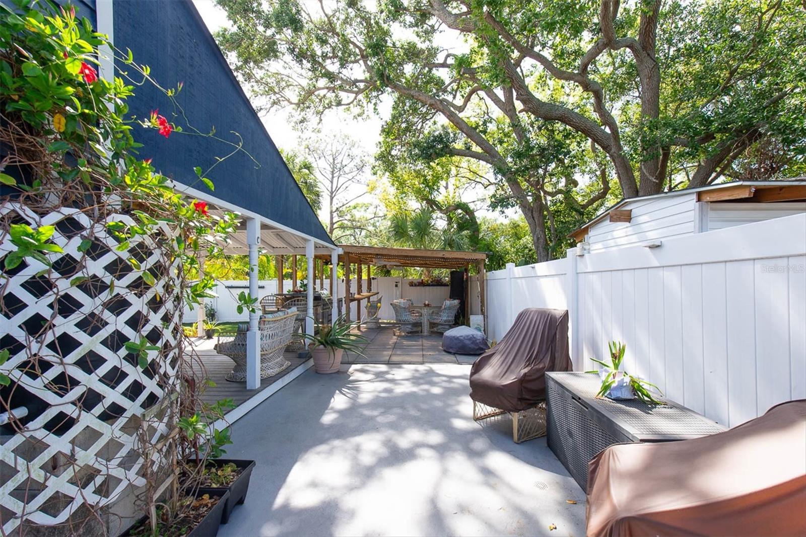 819 10TH ST SW, LARGO, FL, 33770