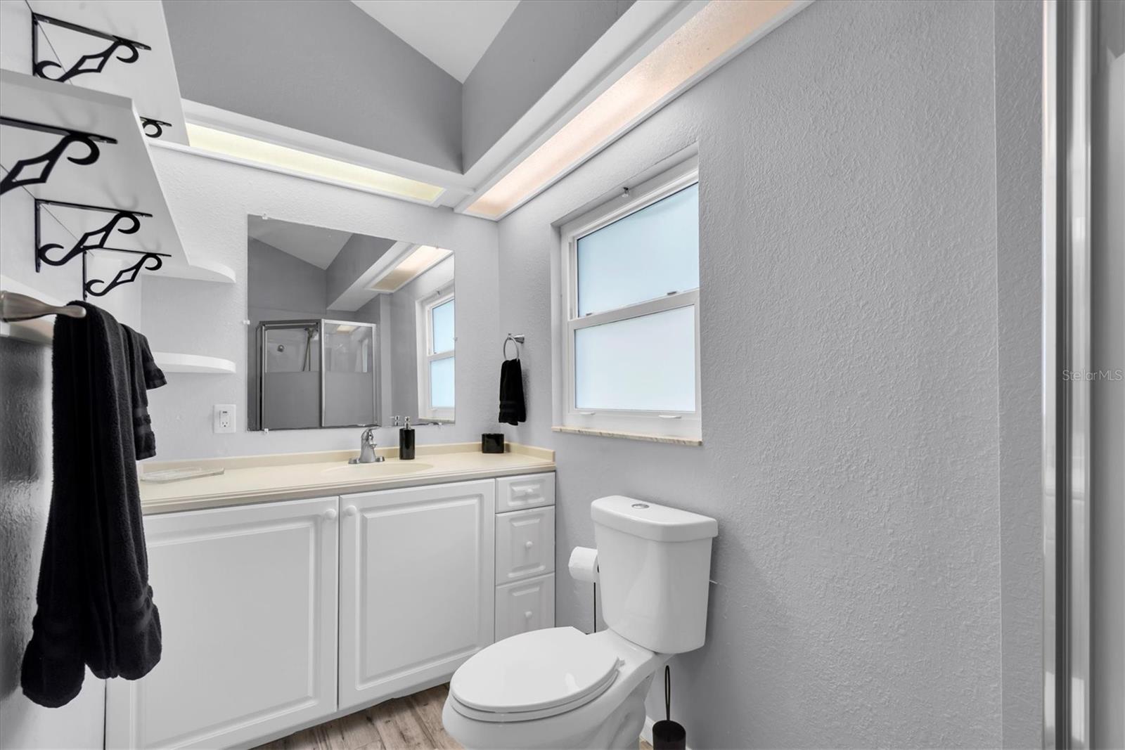 819 10TH ST SW, LARGO, FL, 33770