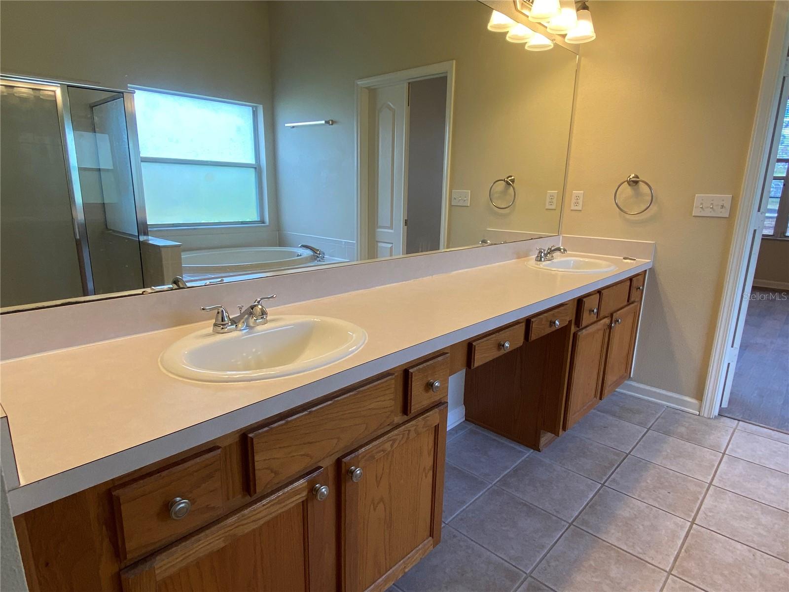 5626 RIVA RIDGE DR, WESLEY CHAPEL, FL, 33544