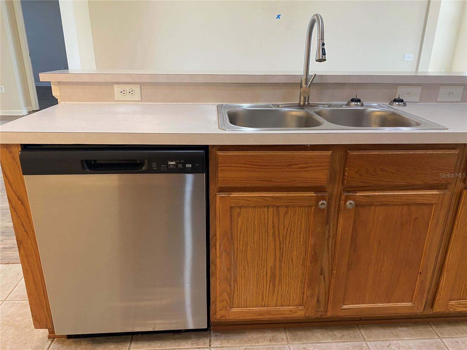 5626 RIVA RIDGE DR, WESLEY CHAPEL, FL, 33544