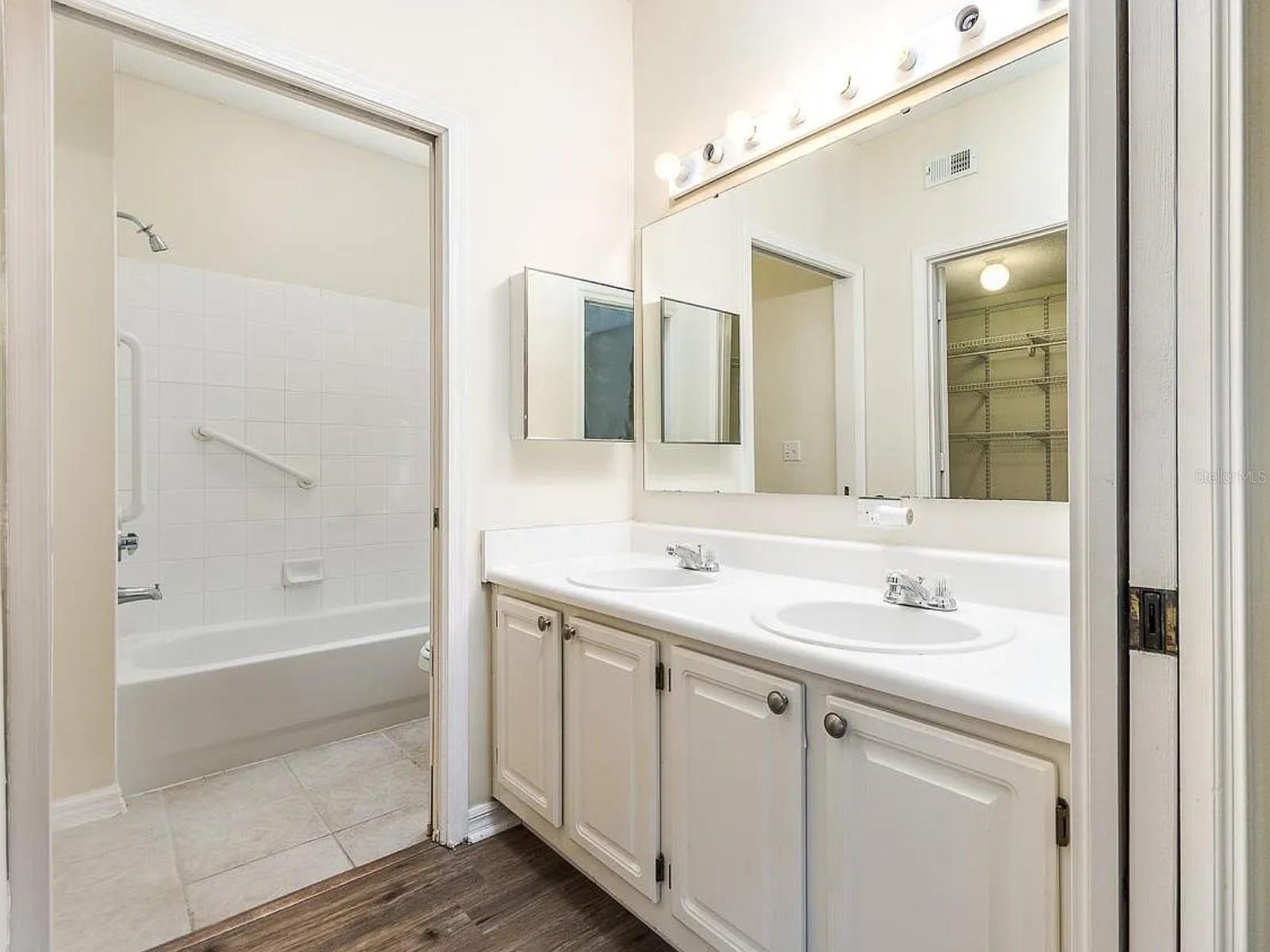 10000 SW 52ND AVE #99, GAINESVILLE, FL, 32608