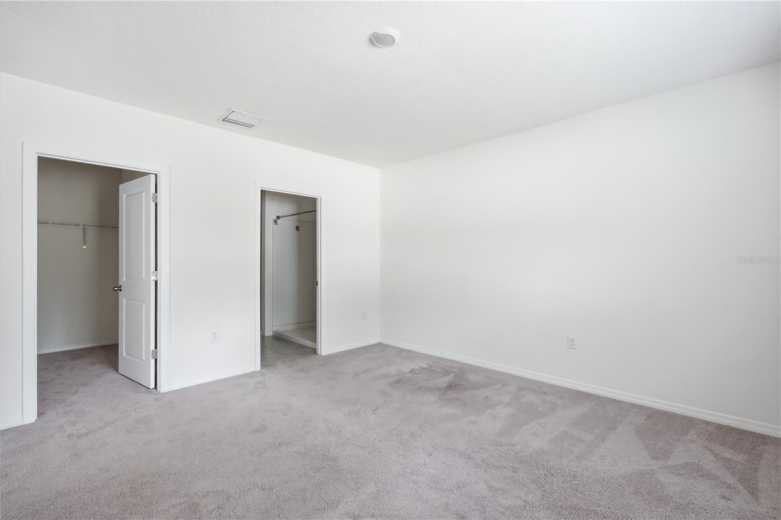 5217 HILLSIDE MEADOW PL, TAMPA, FL, 33610