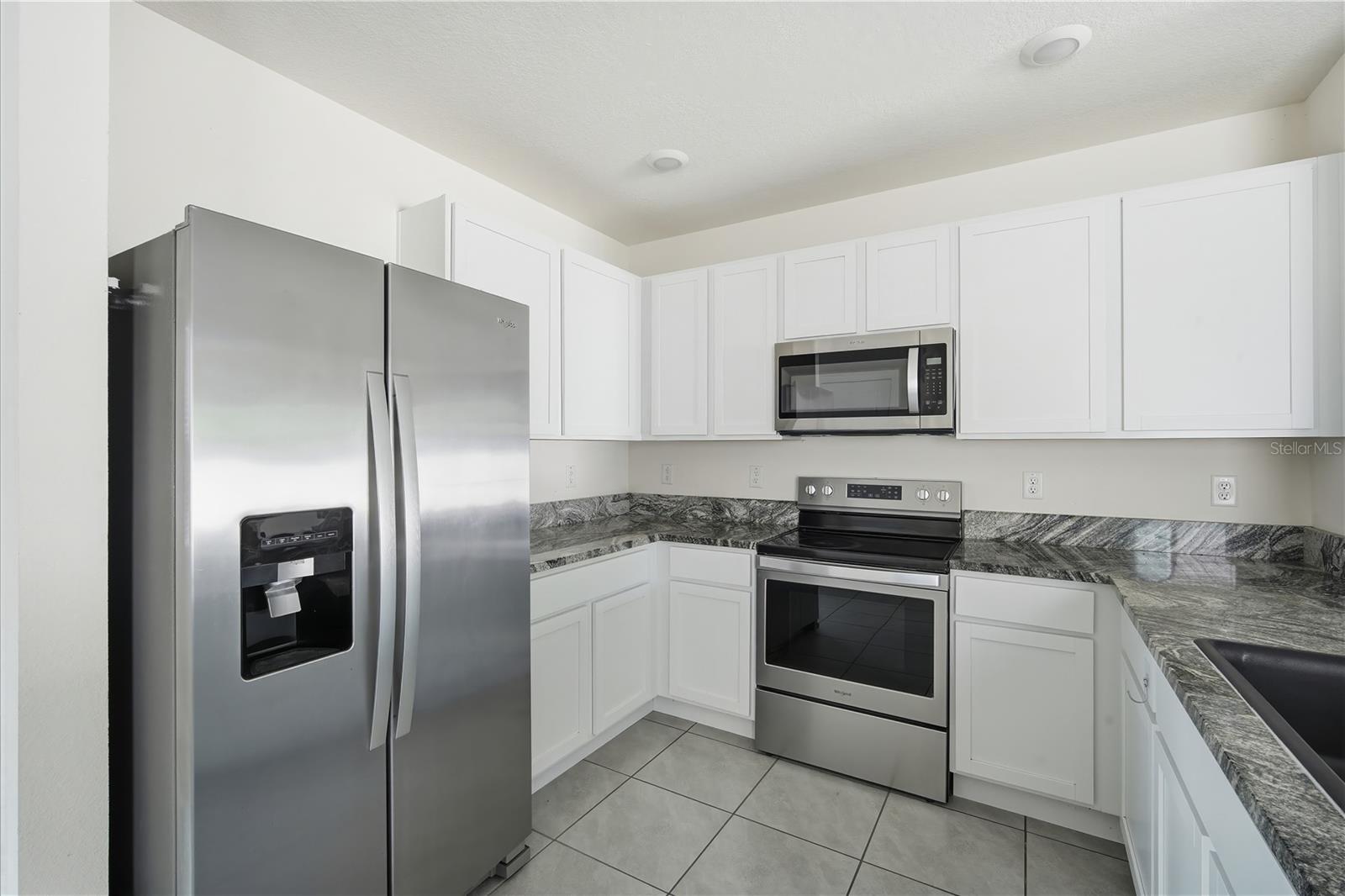 5217 HILLSIDE MEADOW PL, TAMPA, FL, 33610