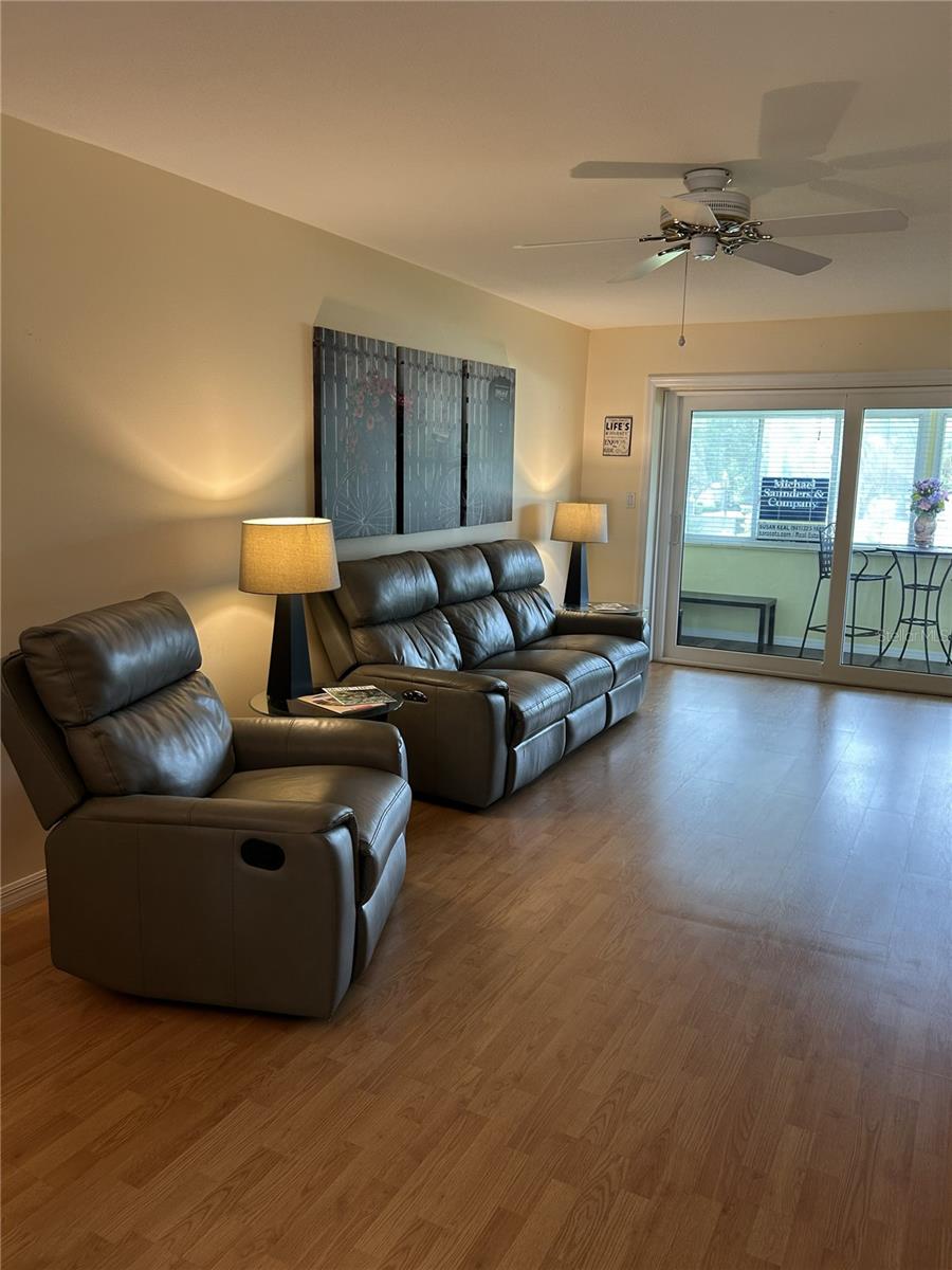 3900 ROXANE BLVD #8B, SARASOTA, FL, 34235