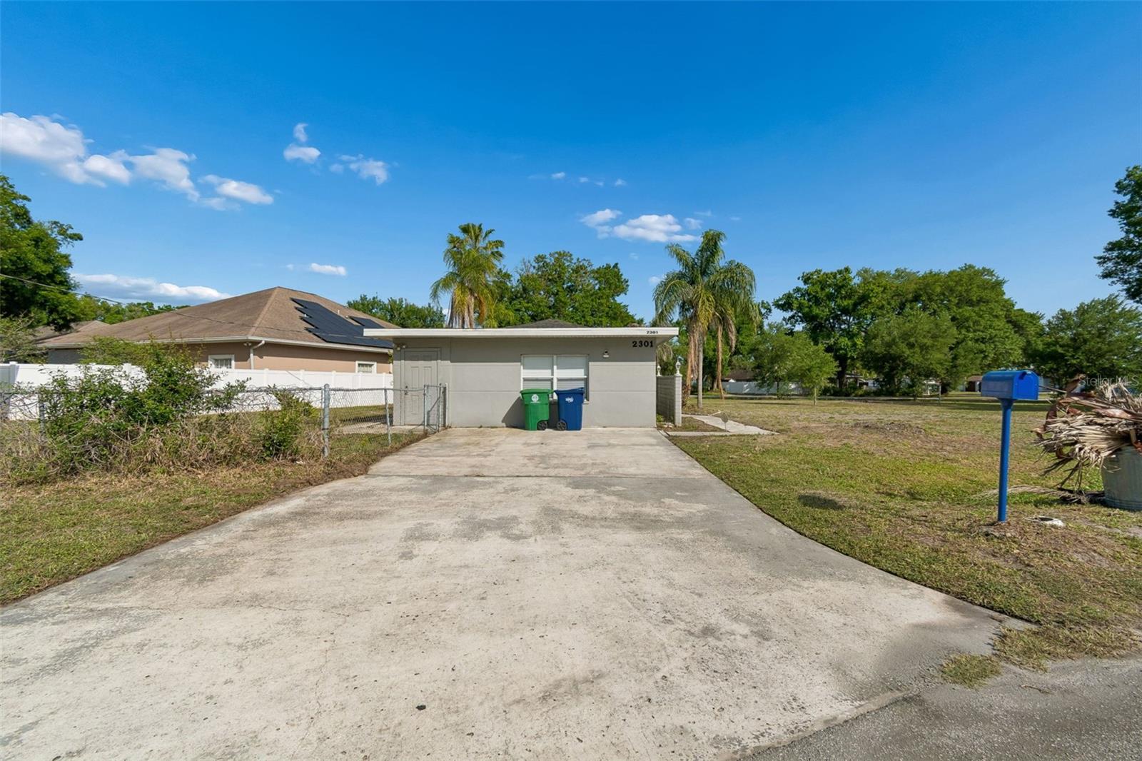 2301 W ELDRED DR, TAMPA, FL, 33603