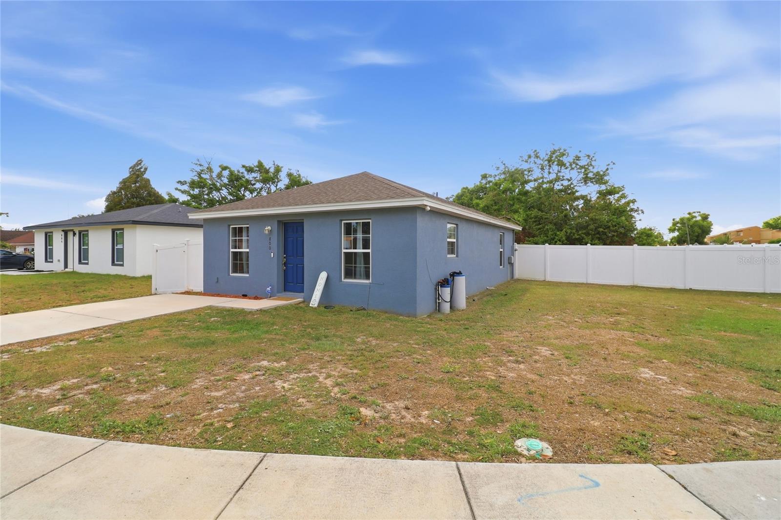 800 WARE AVE NE, WINTER HAVEN, FL, 33881