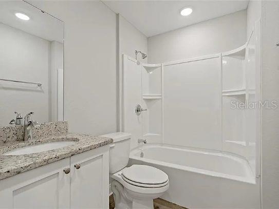 800 WARE AVE NE, WINTER HAVEN, FL, 33881