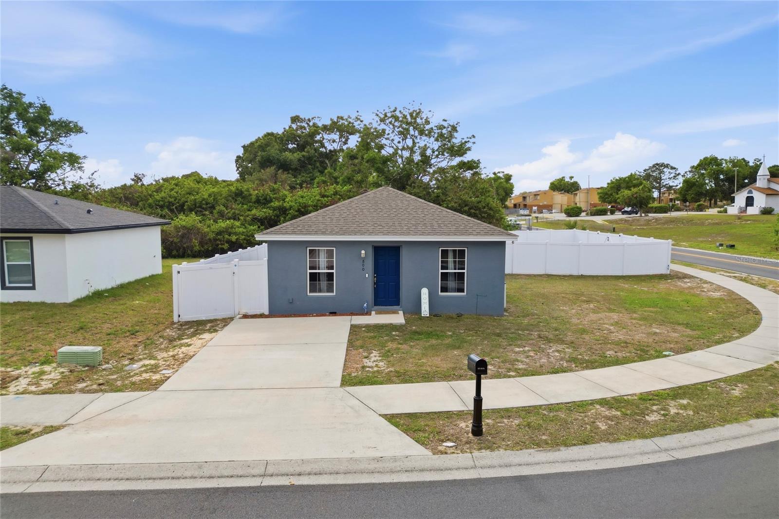 800 WARE AVE NE, WINTER HAVEN, FL, 33881