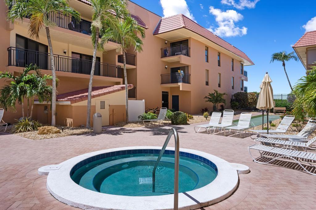 6005 GULF DR #219, HOLMES BEACH, FL, 34217