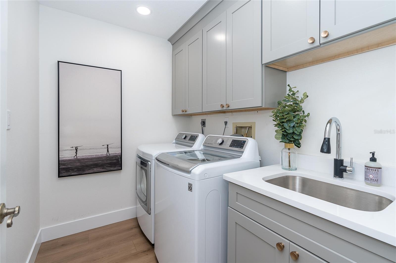 16 LEEWARD DR, PLACIDA, FL, 33946